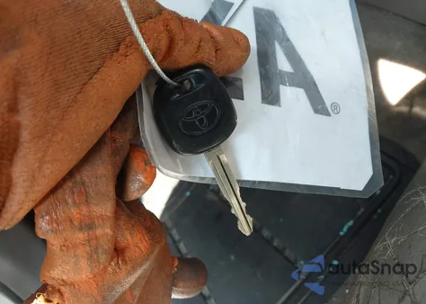 2000 Toyota 4Runner Limited V6 from USA, damaged, VIN JT3GN87R8Y0165619